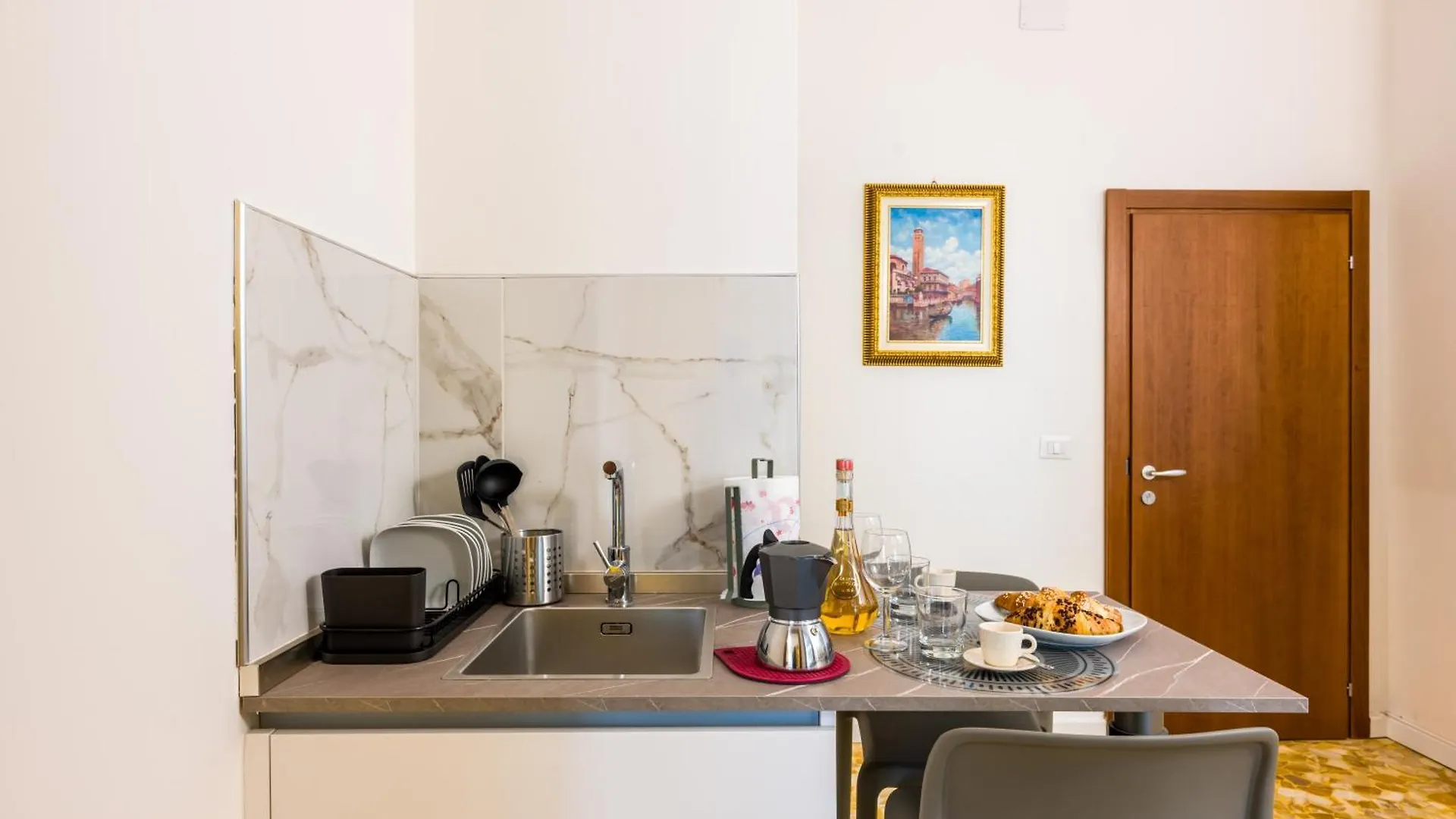 Apartment Ca Del Bezzo - Comfort & City View Venice