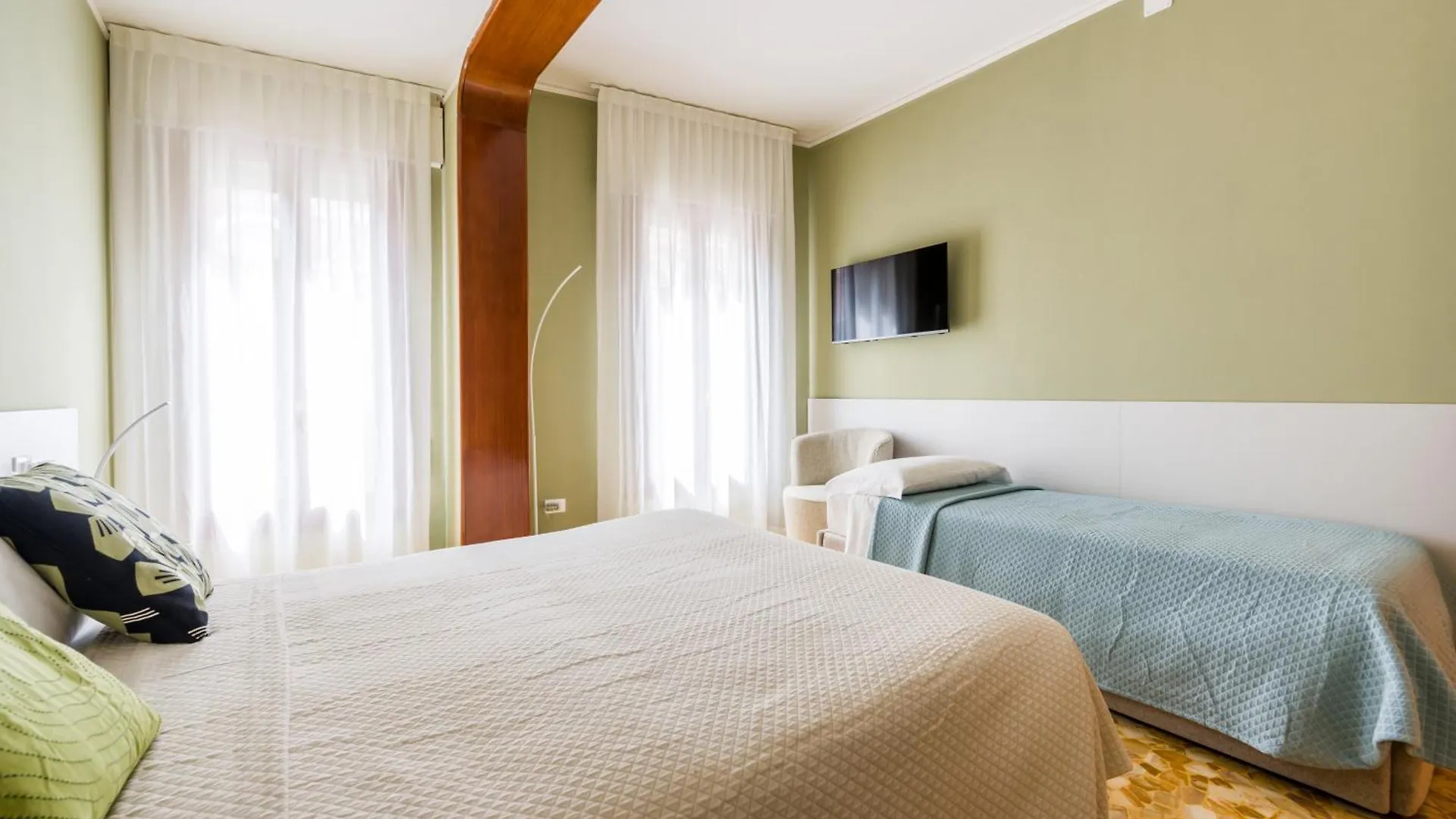 Apartment Ca Del Bezzo - Comfort & City View Venice Italy