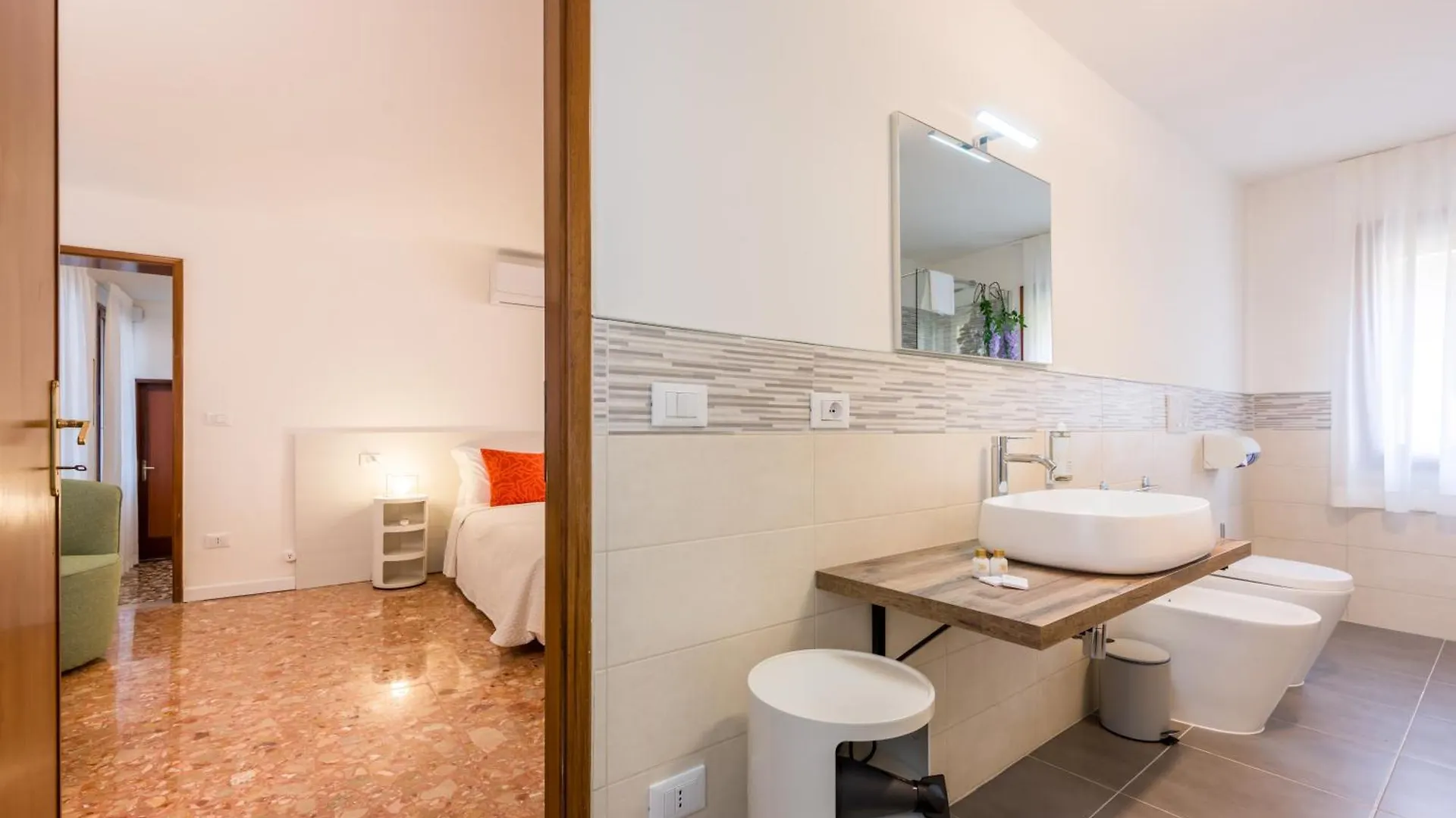 Ca Del Bezzo - Comfort & City View Venice Apartment